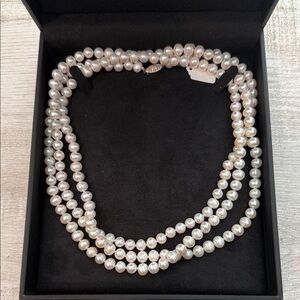 Elegant Pearl Necklace